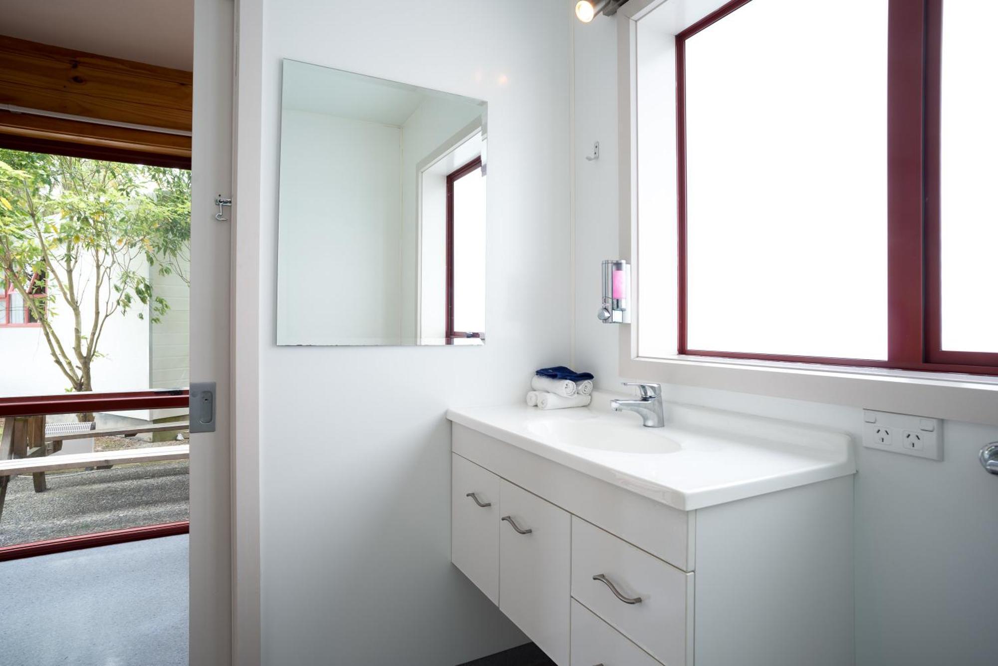 Nelson City Top 10 Holiday Park Kamer foto