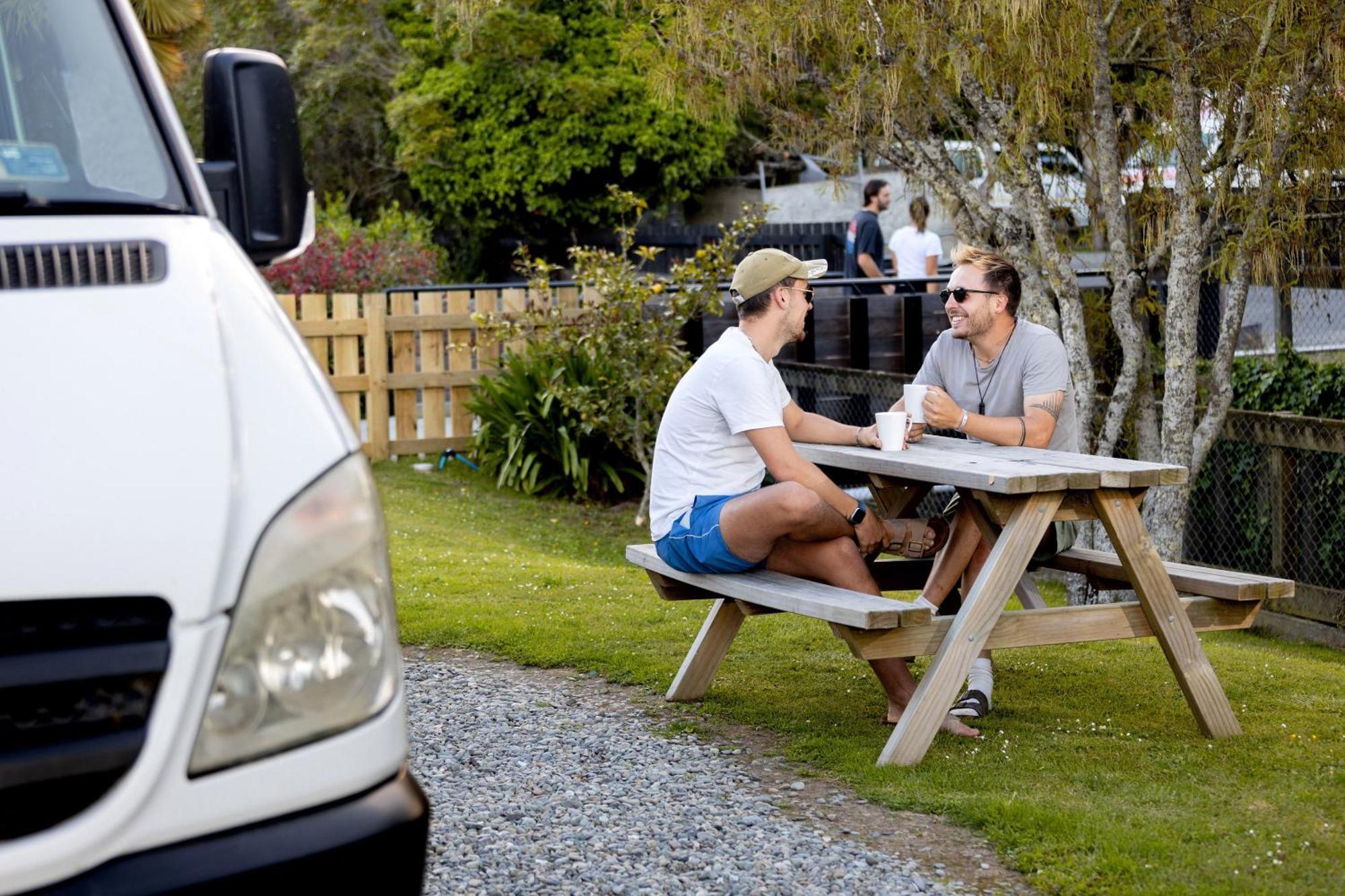 Nelson City Top 10 Holiday Park Buitenkant foto