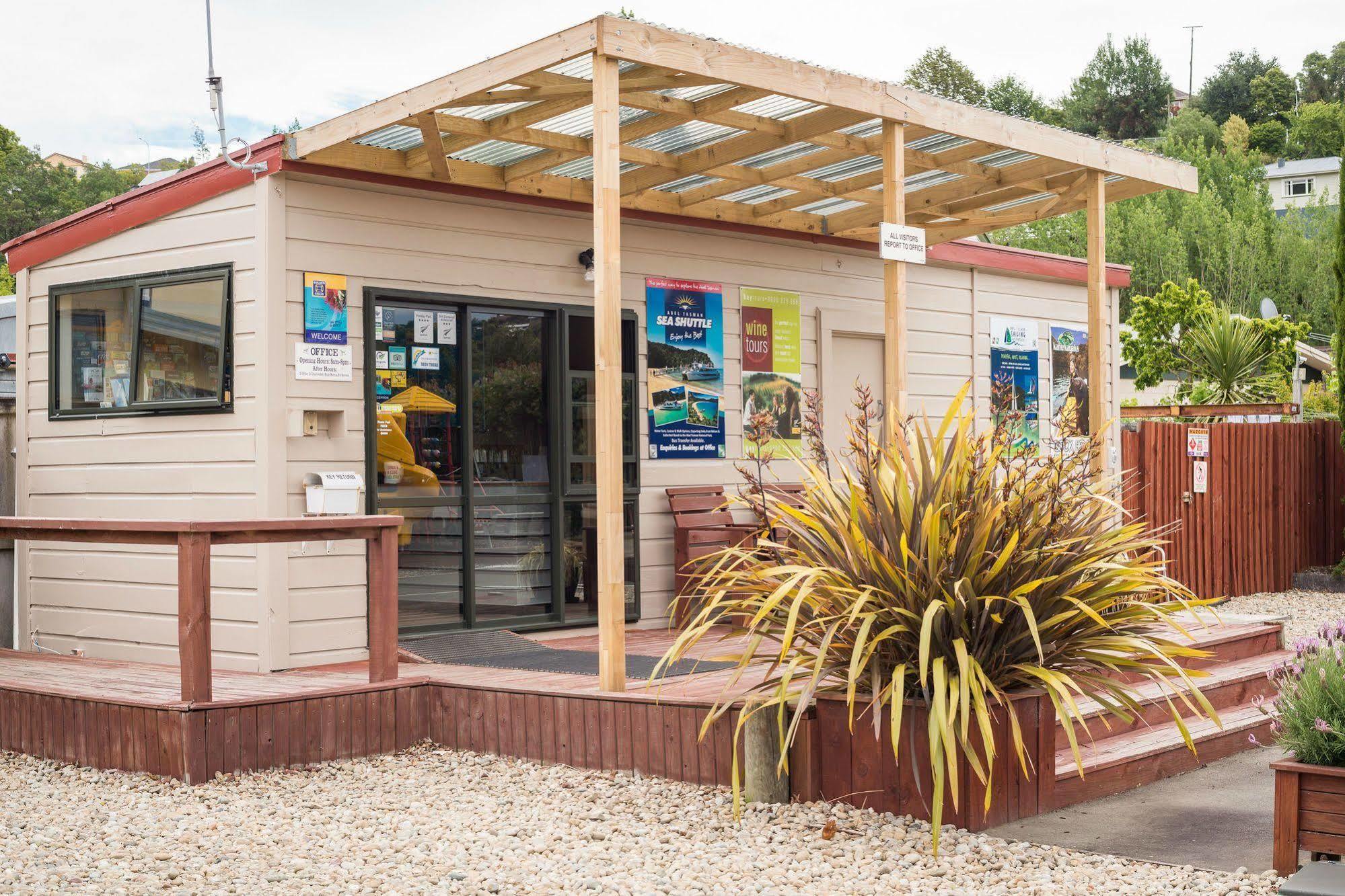 Nelson City Top 10 Holiday Park Buitenkant foto