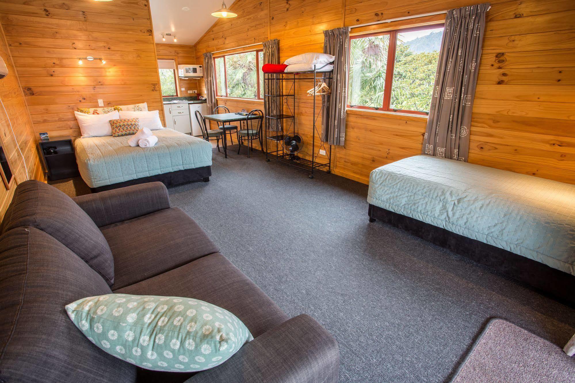 Nelson City Top 10 Holiday Park Buitenkant foto