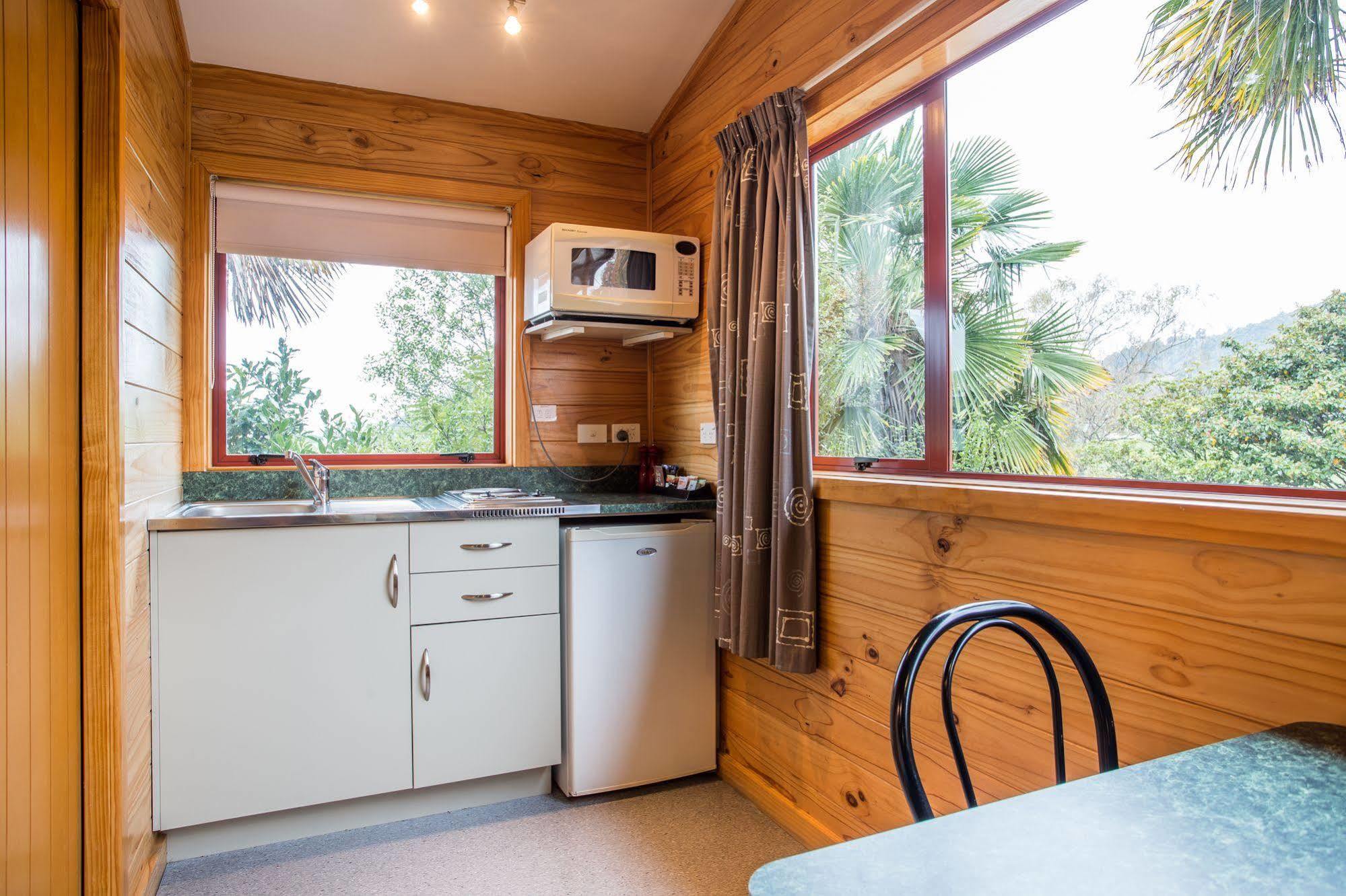 Nelson City Top 10 Holiday Park Buitenkant foto